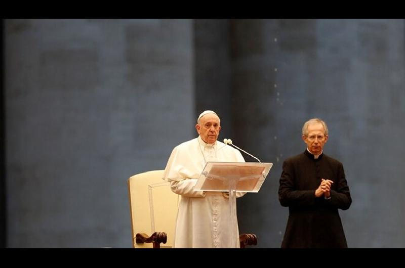 El papa Francisco otorgoacute indulgencia universal- ldquoEn esta tormenta estamos todosrdquo