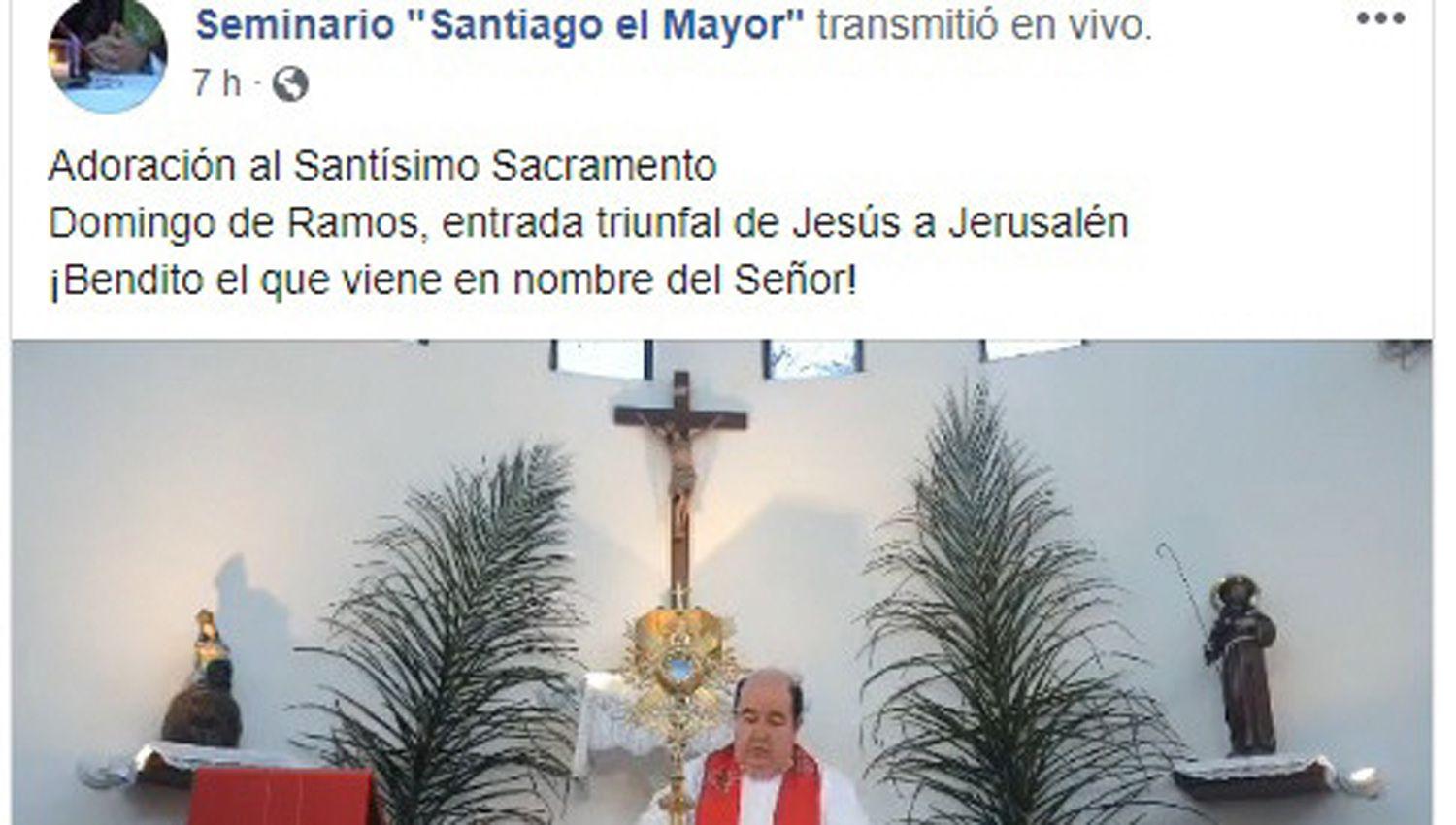 Por Facebook se llegoacute a todos los hogares desde el Seminario Mayor