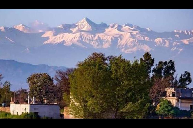 Por primera vez desde la Segunda Guerra Mundial los picos del Himalaya son visibles