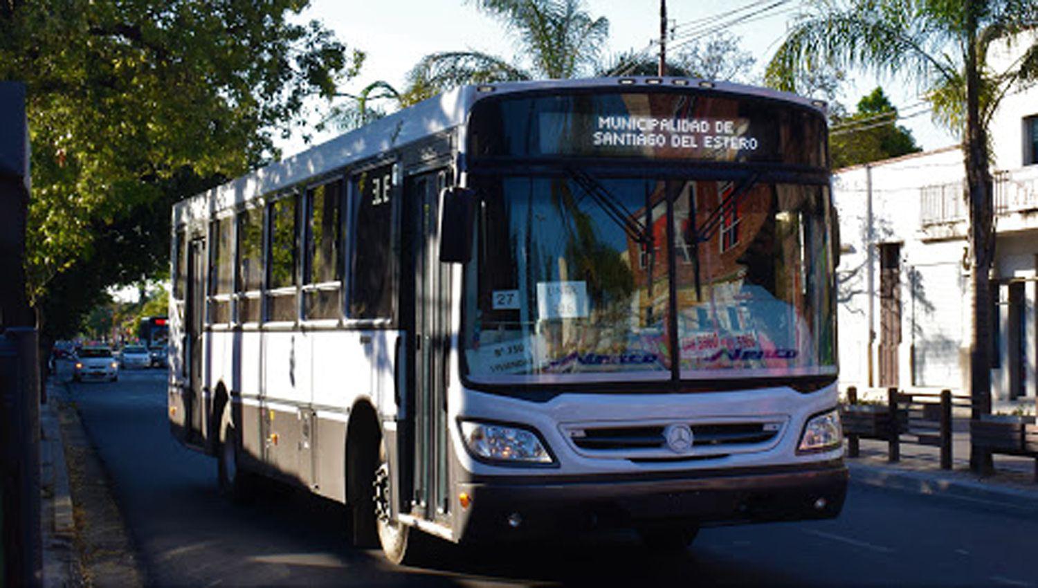 Nuevas recomendaciones para los usuarios esenciales que no puedan evitar el uso del transporte puacuteblico