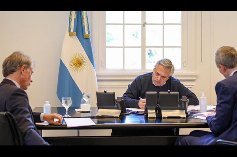 Comunicacioacuten del presidente argentino con su par franceacutes