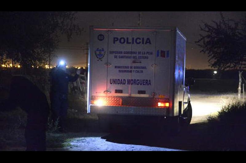 Bebiacutea con su amigo se fue al bantildeo y se matoacute de un tiro