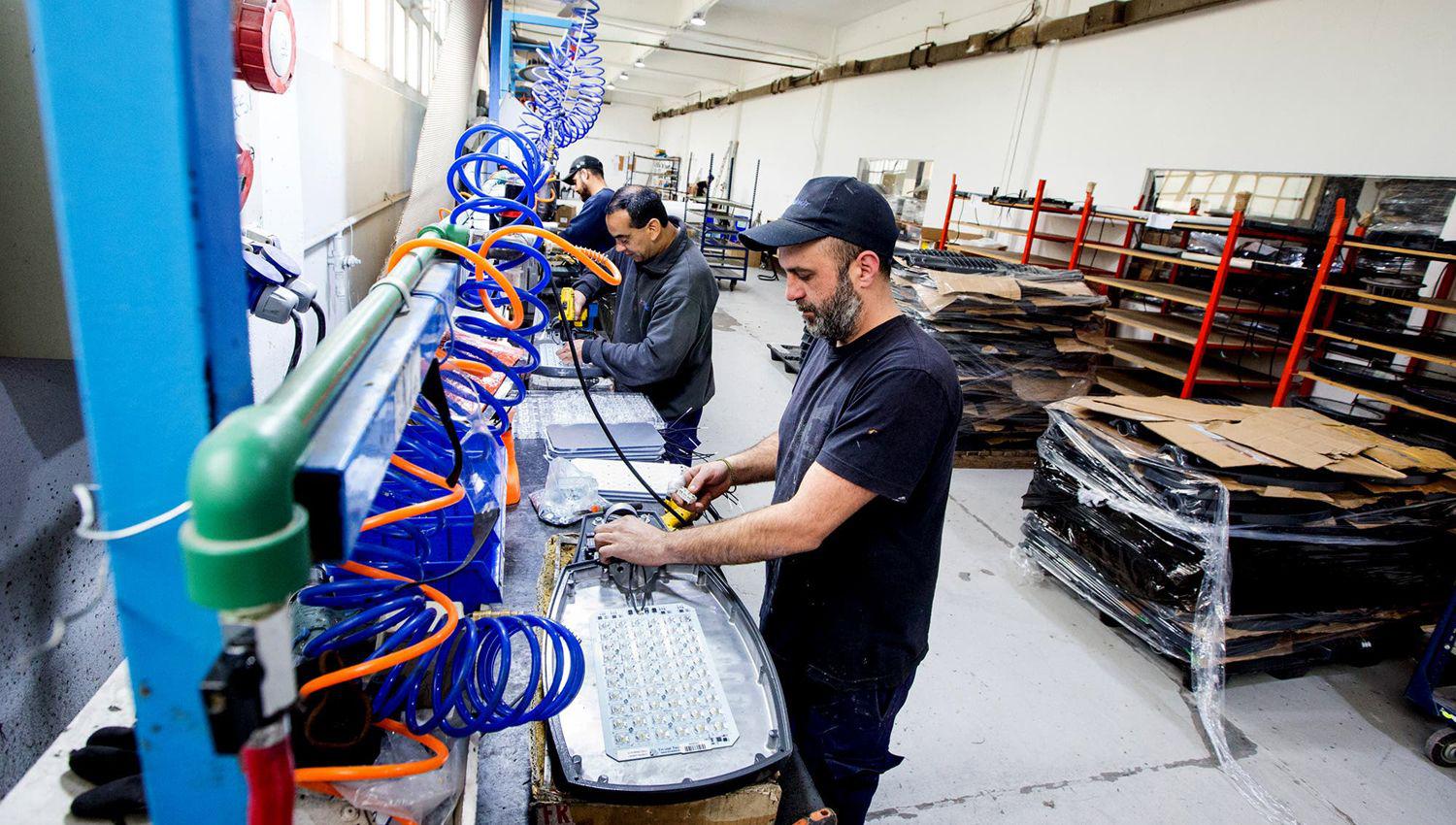 Por la falta de actividad se podriacutean perder unos 190000 puestos de trabajo