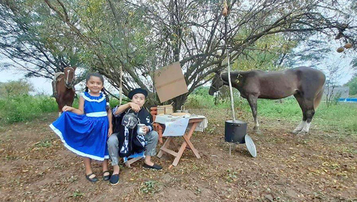 Toda una comunidad armó escenas muy propias de la zona rural o compartió recuerdos