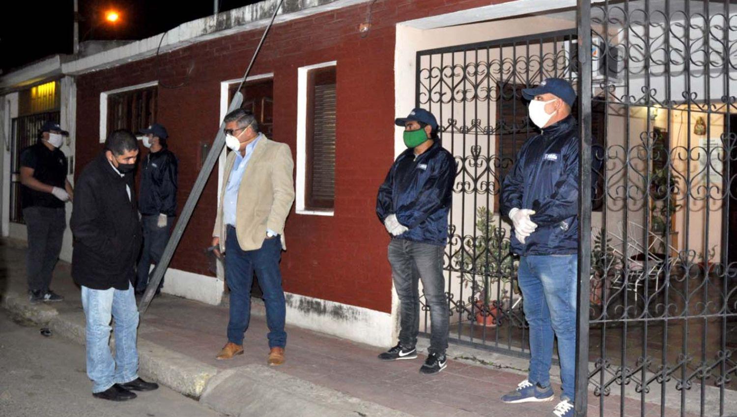 Geriaacutetrico clandestino teniacutea  a su cuidado 13 abuelos