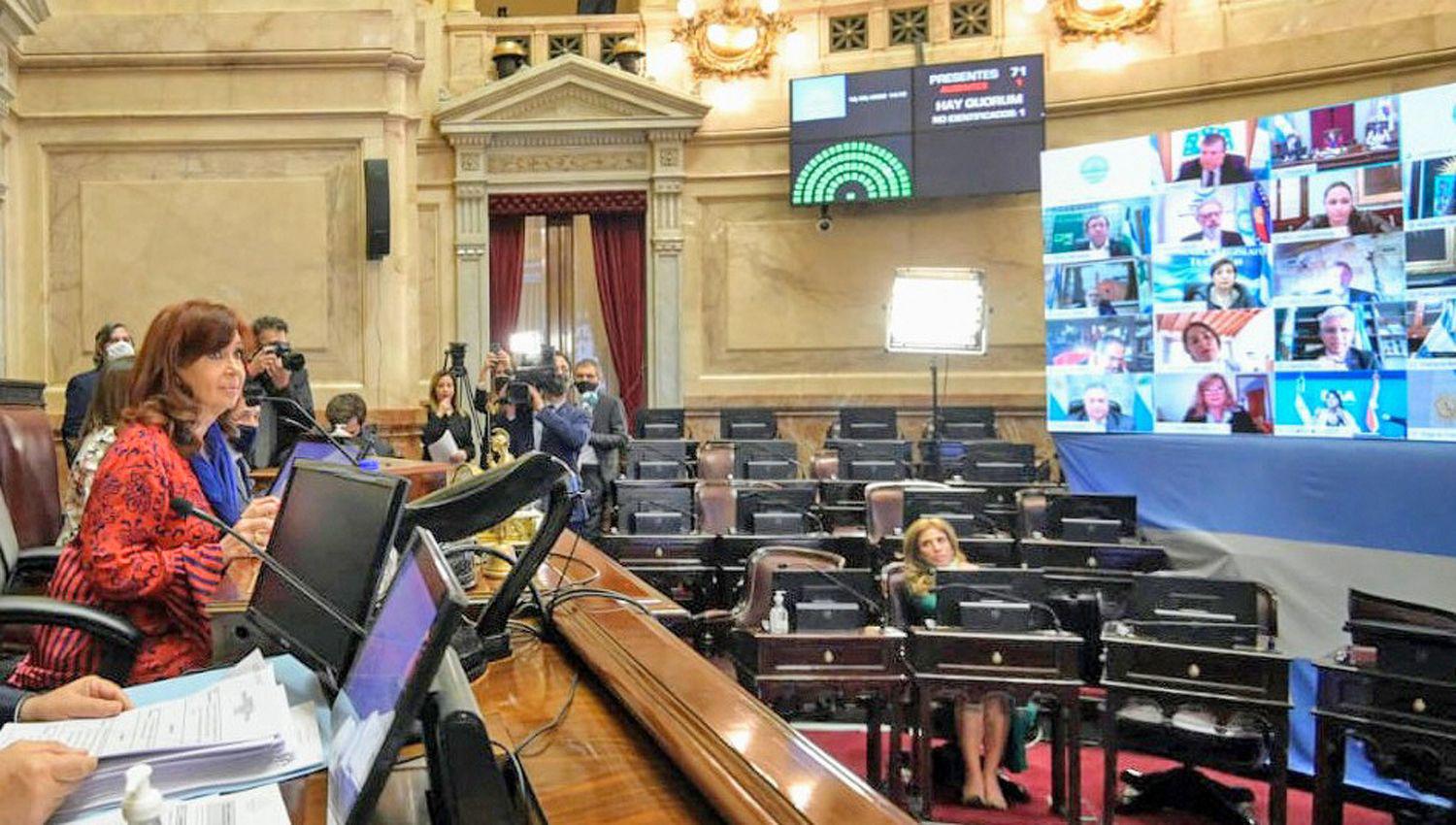 RECONOCIMIENTO Cristina agradeció a los legisladores y a las Legislaturas que prestaron sus recintos
