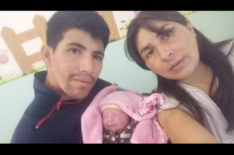 Con mucha emocioacuten se vivioacute el nacimiento de Joselin Tatiana en Villa Salavina