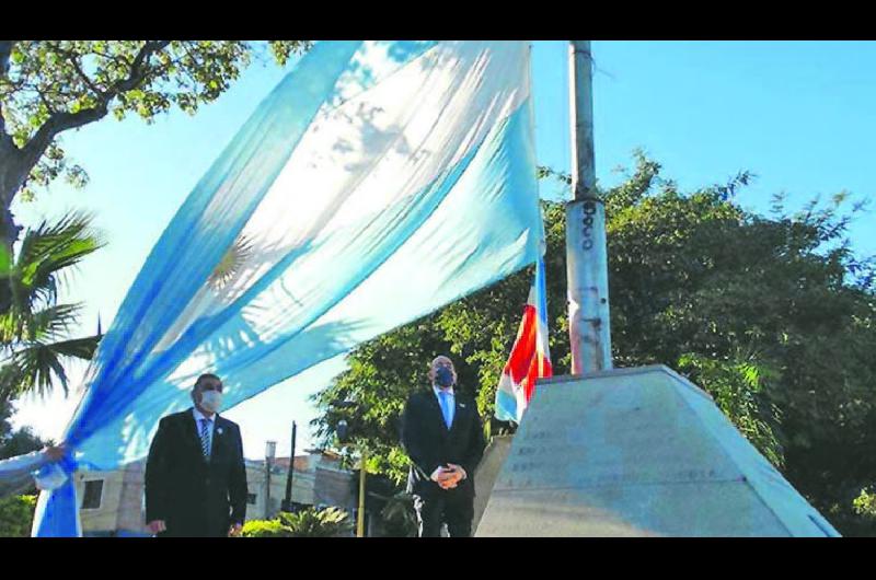 INTENDENTE Y VICE Presidieron el acto Pablo Mirolo y Roger Nediani presidieron el acto
