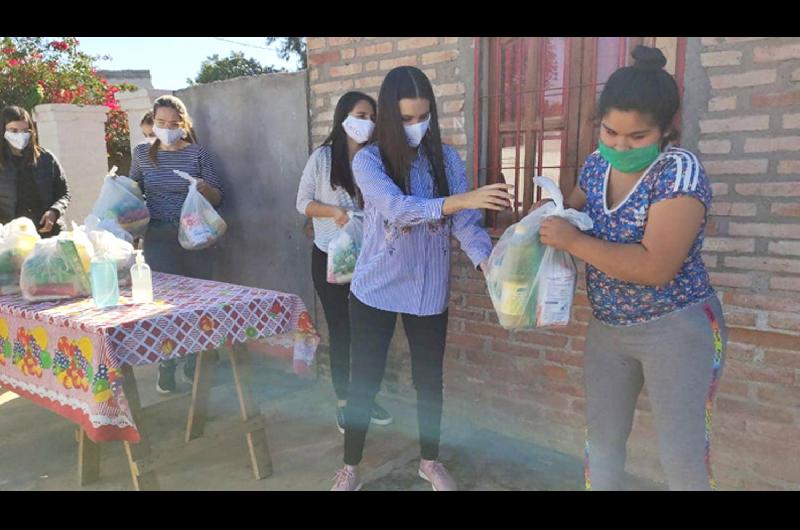 COLABORACIÓN Las donaciones fueron distribuidas en los barrios 8 de Abril La Católica y Juan Felipe Ibarra
