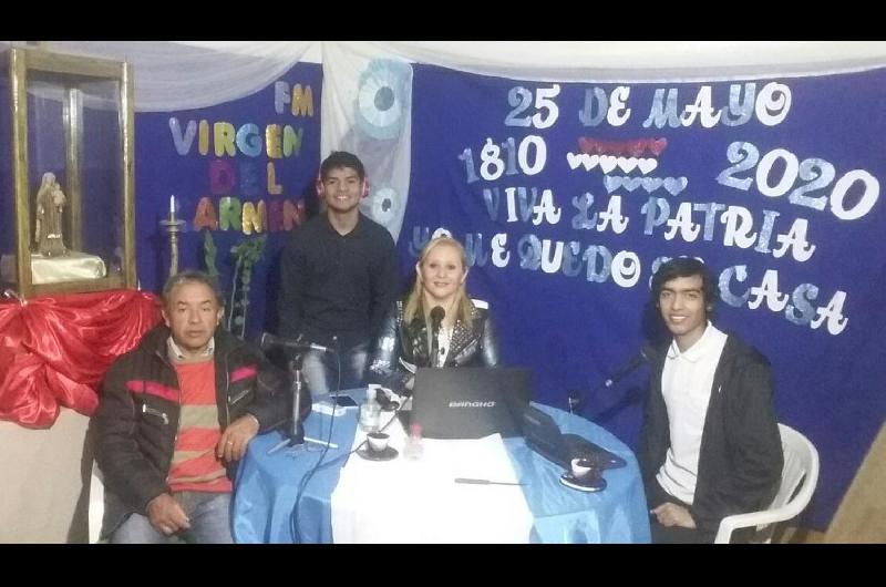 Ante el aislamiento social obligatorio la fecha
patria se celebró a través de una transmisión por radio