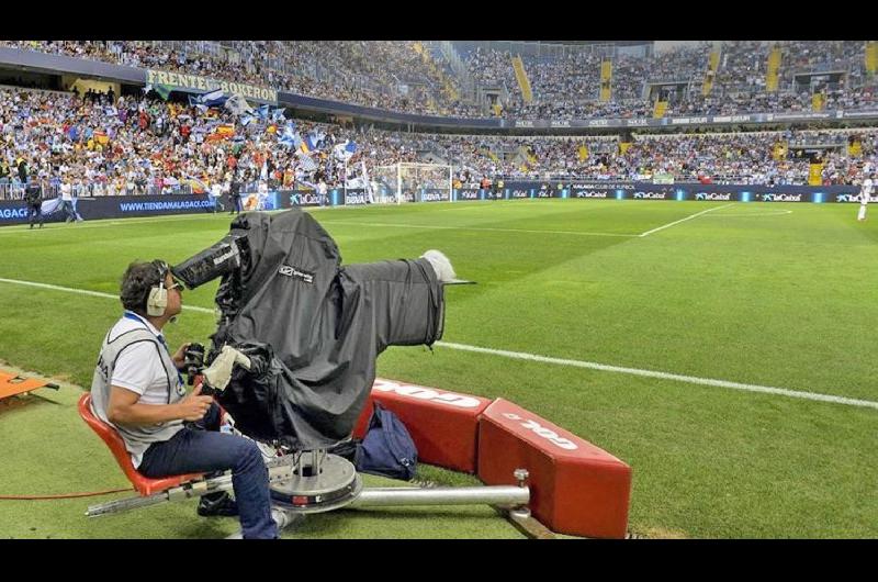 La Liga tiene previsto volver el próximo 11 de junio y la televisión piensa en una fórmula para que los partidos no pierdan la escencia del ambiente