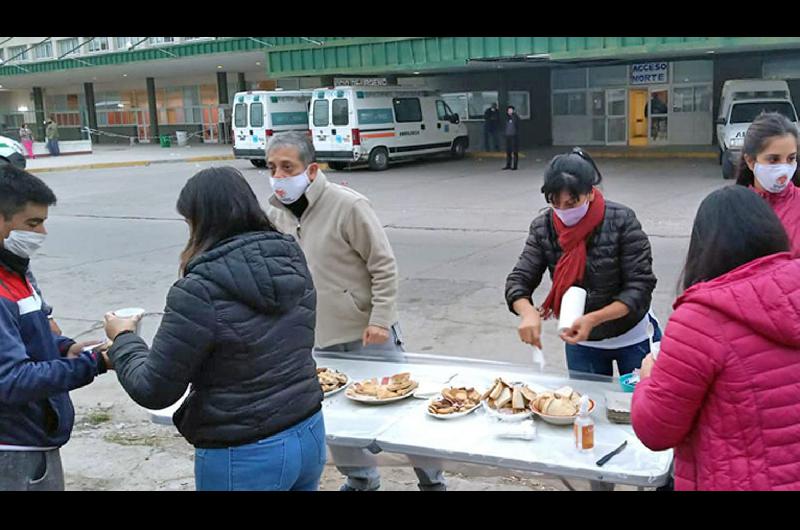 COLABORACIÓN La intención es contribuir con los que se encuentran con pacientes internados o en situación de calle 
