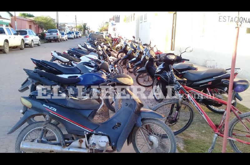 ldquoHora de los nintildeosrdquo- 11 motos y un auto fueron retenidos en Antildeatuya