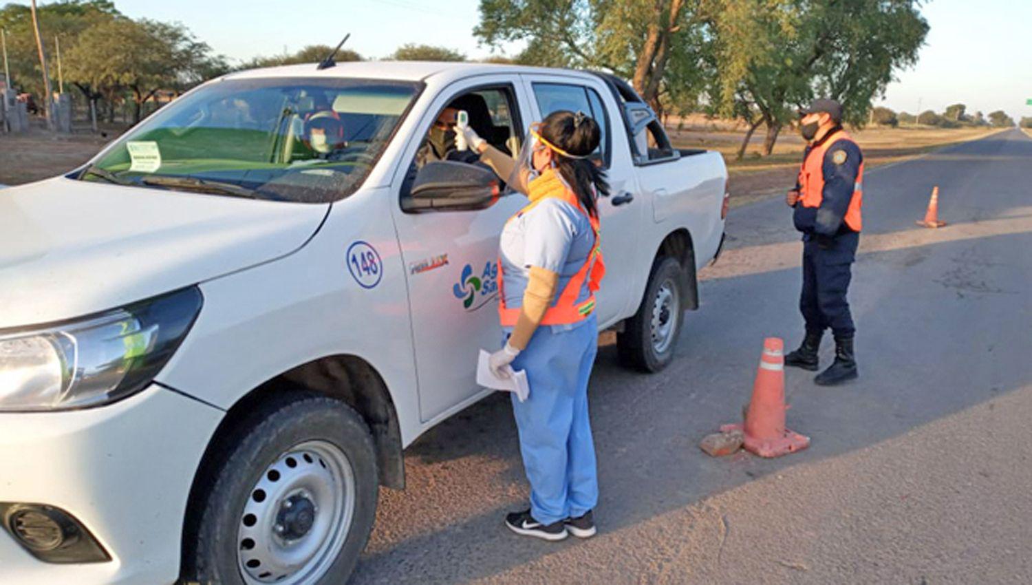 PREVENCIÓN En todos los accesos se toma la temperatura
