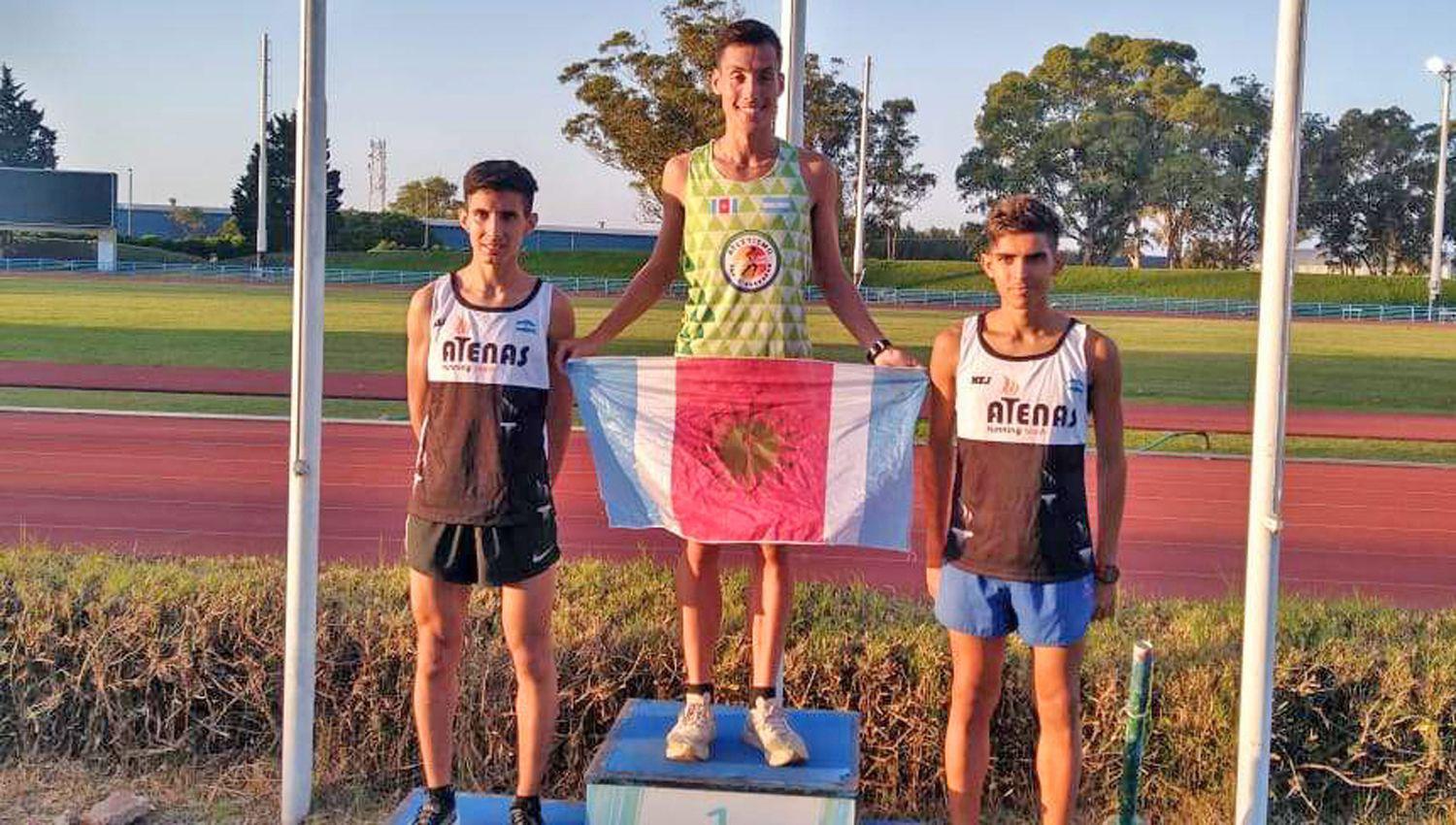 FESTEJO Mauricio Garzón cuando ganó en los 10 km en la ciudad de Mar del Plata el 29 de febrero de este año
