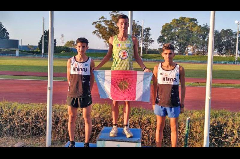 FESTEJO Mauricio Garzón cuando ganó en los 10 km en la ciudad de Mar del Plata el 29 de febrero de este año
