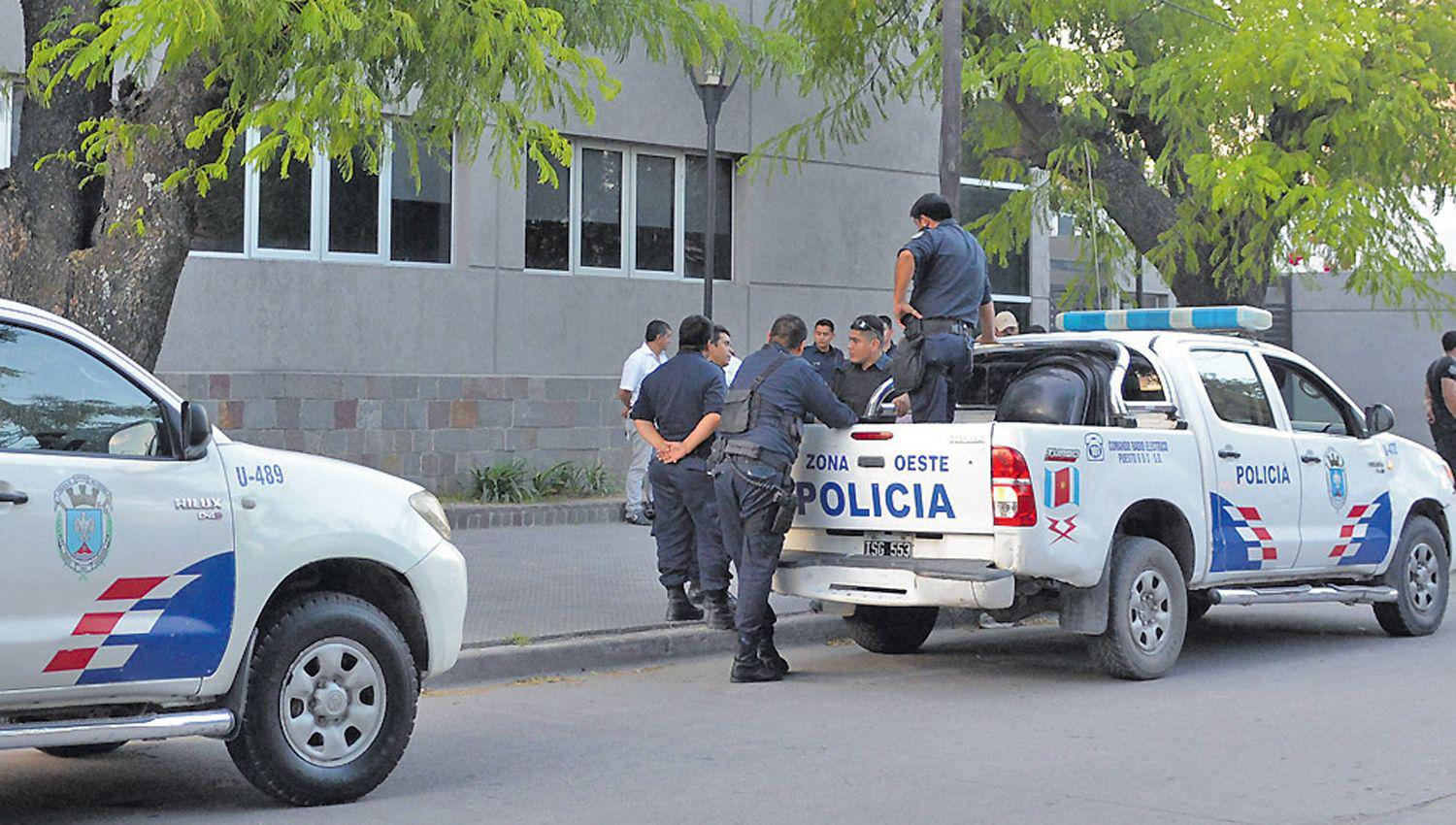 Se entregoacute el empleado judicial acusado  de abuso y negoacute ser el autor de los ultrajes