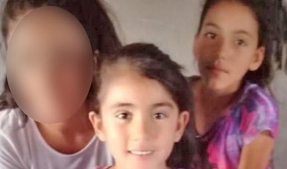 Encontraron a Camila y Luciana las nenas que se habiacutean perdido en el monte