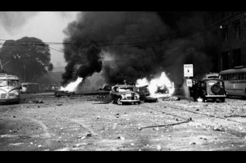 A 65 antildeos del bombardeo de Plaza de Mayo que tuvo como protagonista fatal a un santiaguentildeo