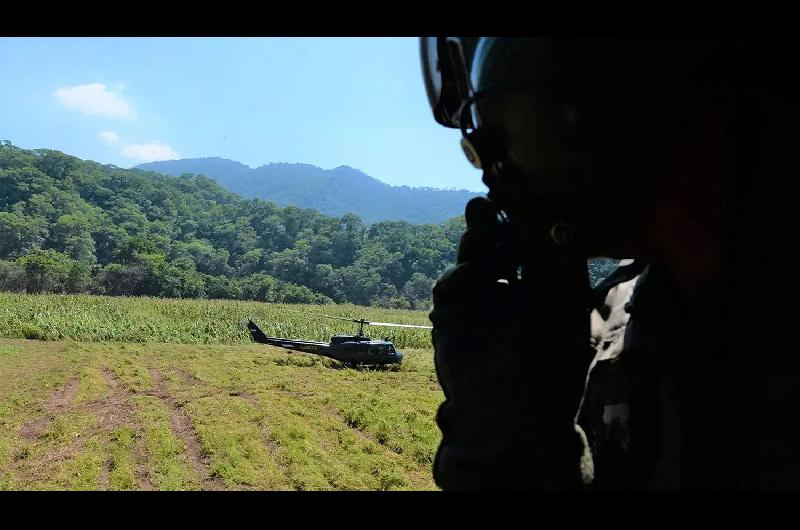 Despliegue de tropas del Regimiento de Cazadores de Monte de Tartagal en la zona de Salvador Mazza en la conflictiva frontera con Bolivia