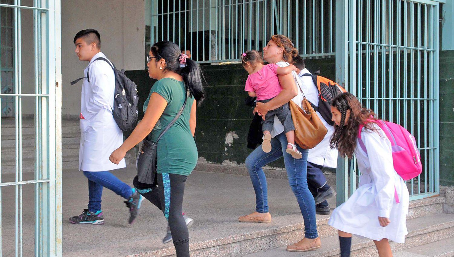 DESAFÍO
La vuelta a
clases ser�
como volver
a empezar ya
que habr� que
romper la rutina
establecida
durante la
cuarentena