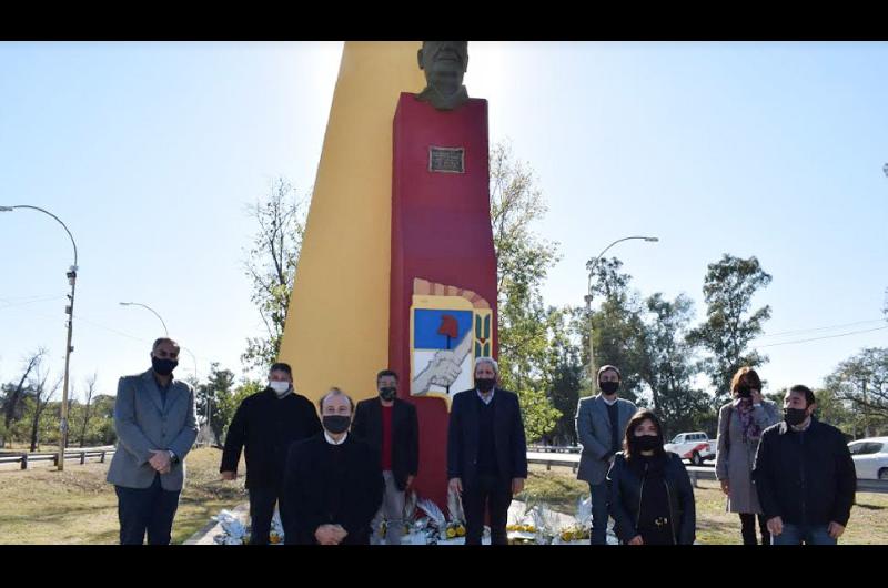 El PJ santiaguentildeo conmemoroacute el 46deg aniversario del fallecimiento de Peroacuten