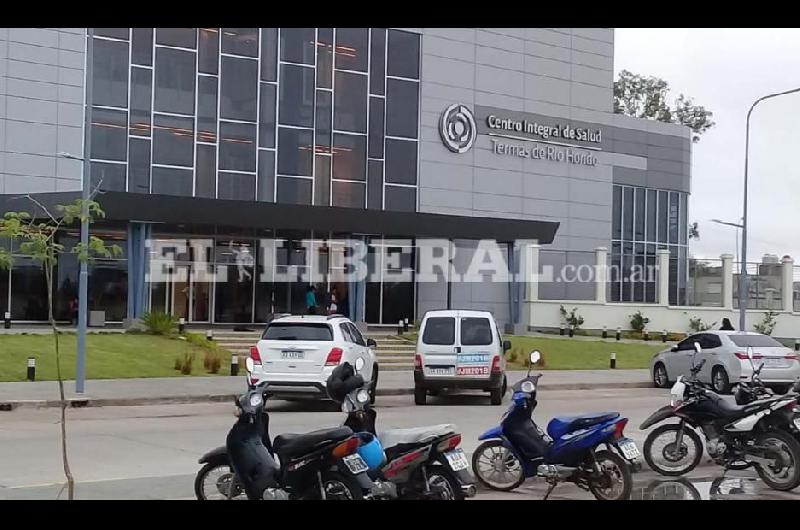 Trabajador murioacute al caer de un segundo piso mientras reparaba un acondicionador de aire