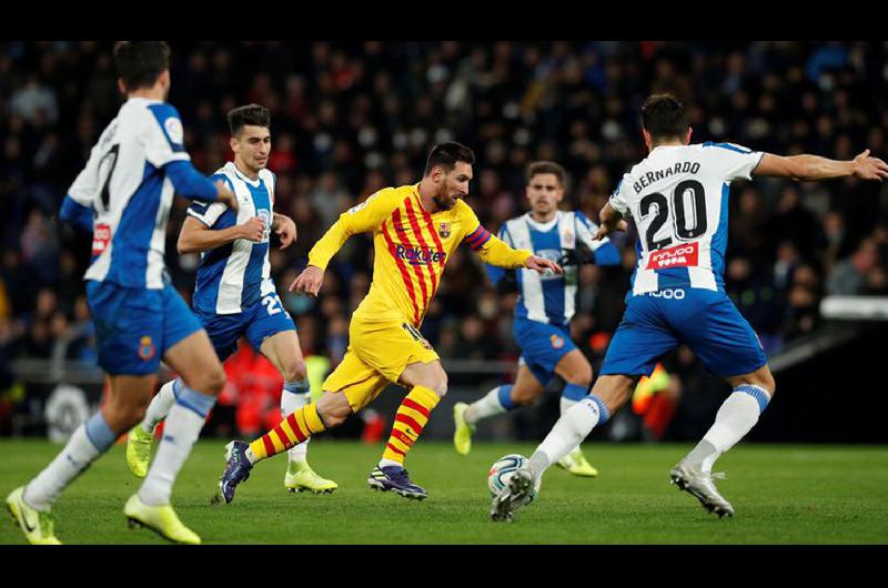 El Barcelona recibe al Espanyol buscando acercarse a la cima