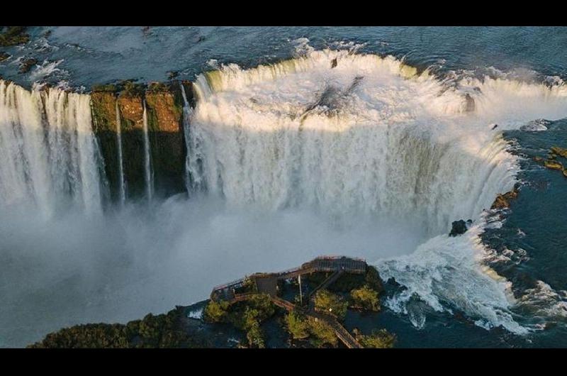 El Parque Nacional Iguazuacute reabrioacute con estricto protocolo de turismo