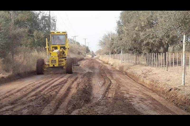 Trabajan en la reparacioacuten y nivelacioacuten de calles en San Pedro de Guasayaacuten