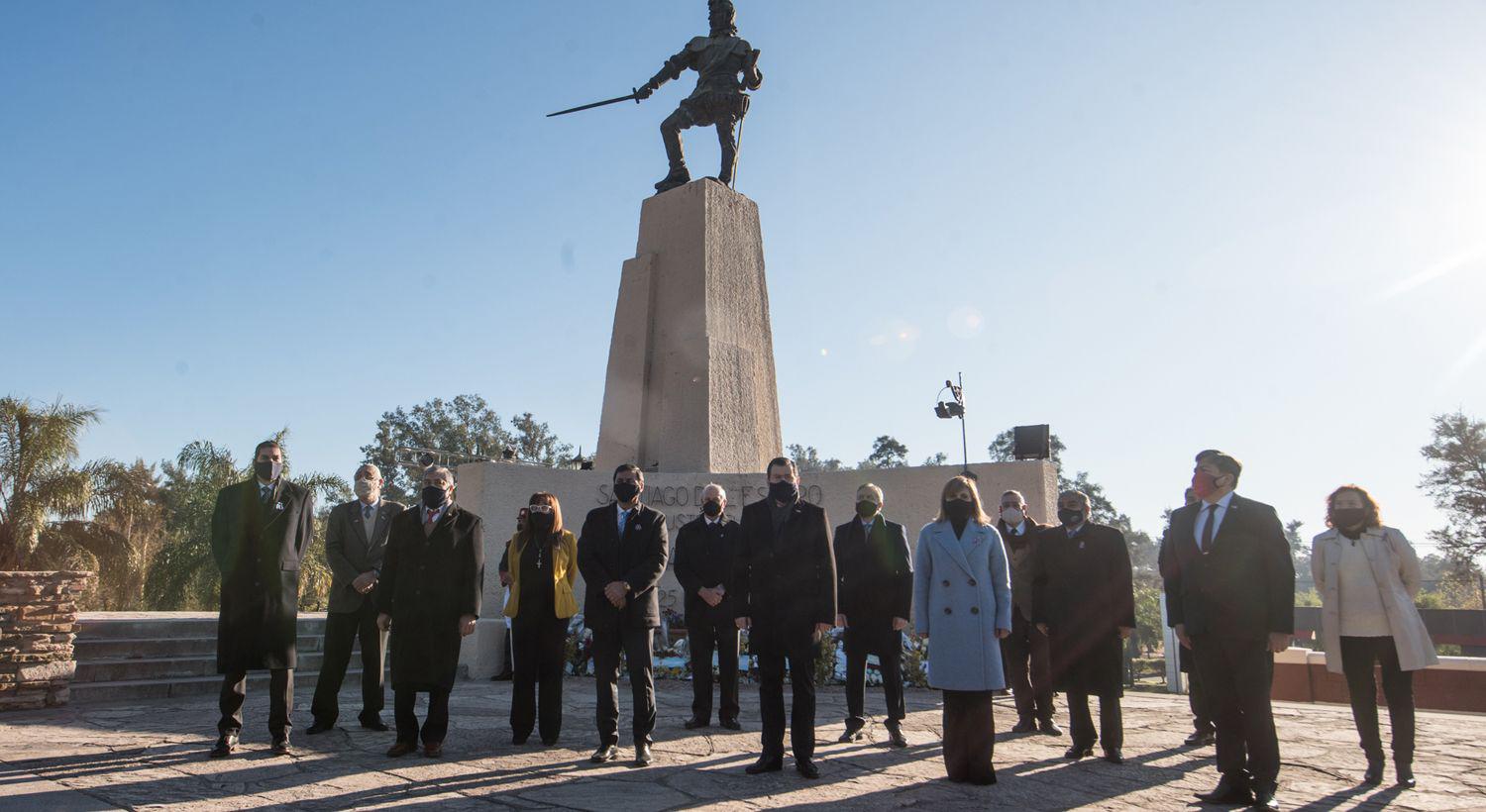 El Gobernador encabezoacute el acto central por un nuevo aniversario de la Madre de Ciudades