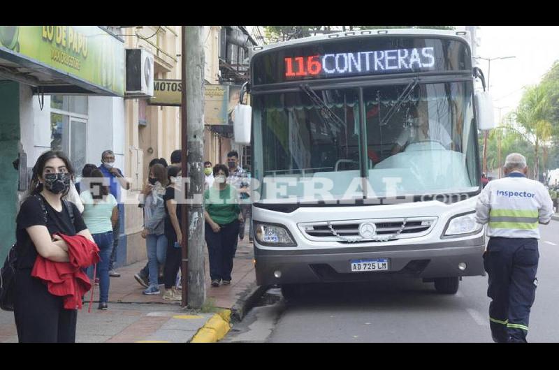 Se confirmoacute el paro total de colectivos para Santiago para este martes