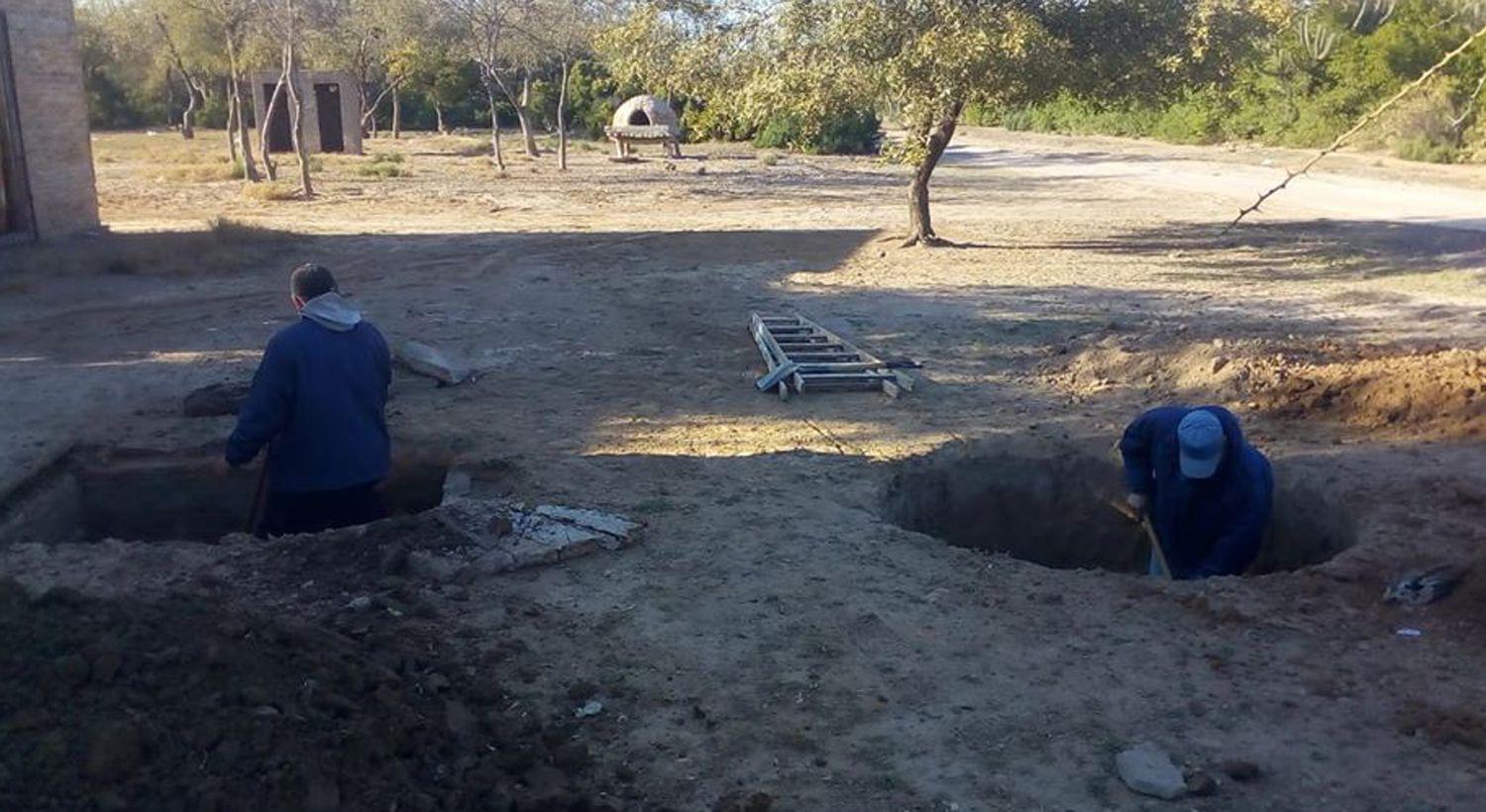 Ejecutan de obras de mejoras sanitarias en escuelas de Colonia Dora y zonas rurales