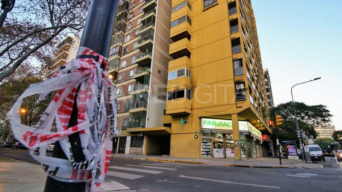 Una frazada cayoacute sobre una estufa y causoacute el incendio de un edificio- murieron dos ancianos