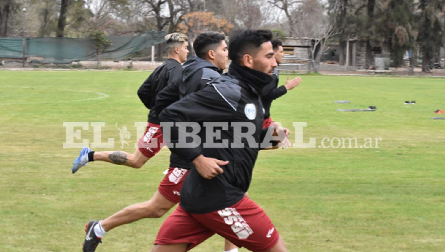 Central Coacuterdoba comenzoacute con los entrenamientos