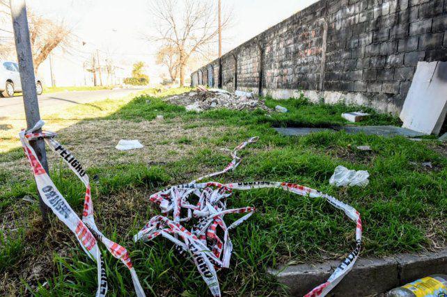 Conmocioacuten en Rosario por el brutal femicidio de una mujer en la viacutea puacuteblica