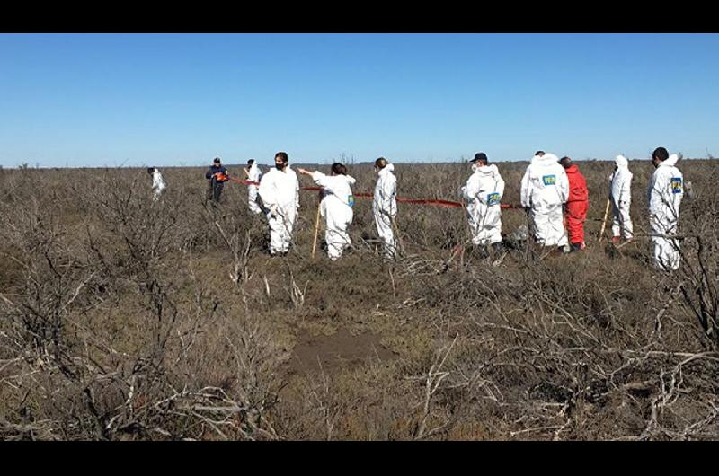 Hallan medias y restos de telas en un nuevo rastrillaje que busca dar con Facundo Astudillo Castro