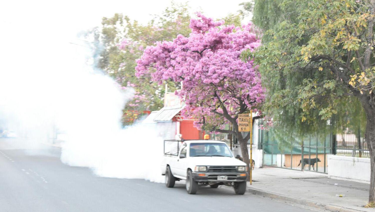 La Capital continuacutea con su programa de fumigacioacuten en los barrios de la ciudad