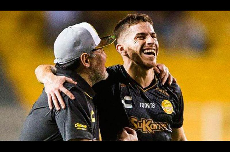 En su paso por Dorados de Sinaloa el santiagueño fue dirigido por el astro Diego Maradona con el que casi logra el ascenso 