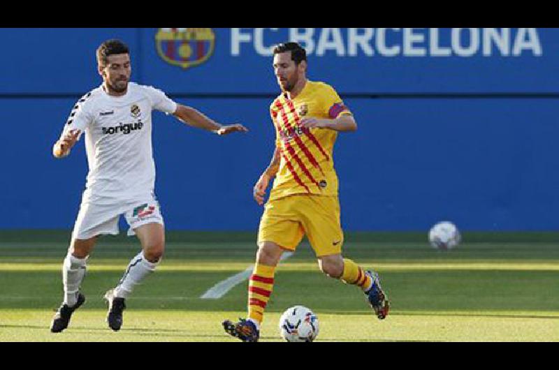 Con Messi de titular arrancoacute la era Koeman en Barcelona