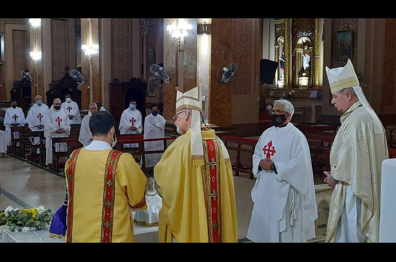 El sacerdote loretano participo de la Misa Crismal realizada en la Catedral