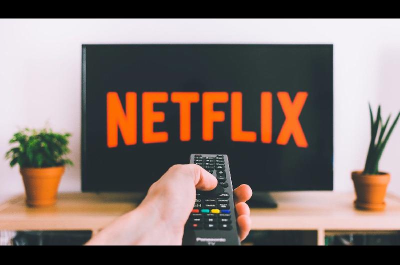 Servicios como Netflix y Spotify facturados en pesos no pagaraacuten el nuevo impuesto