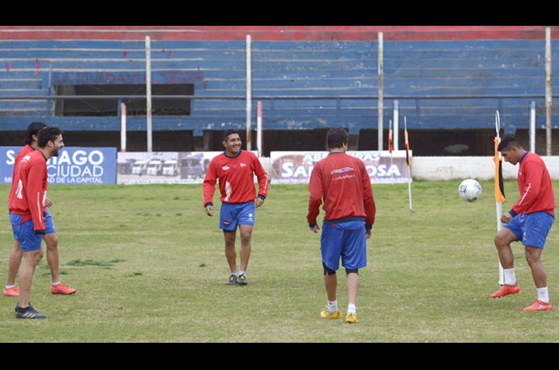 El plantel de Güemes est� licenciado desde hace varios
meses 