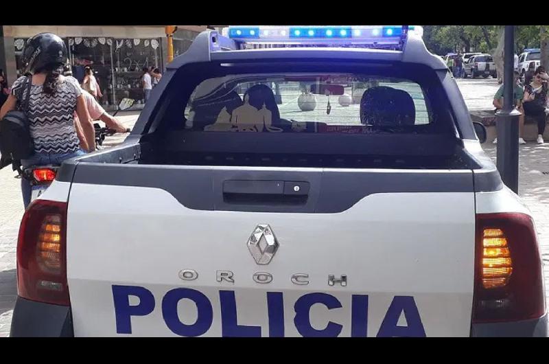 Tras ser localizada en Los Cerrillos el personal policial se encargó del traslado de la joven a la capital de Santiago del Estero