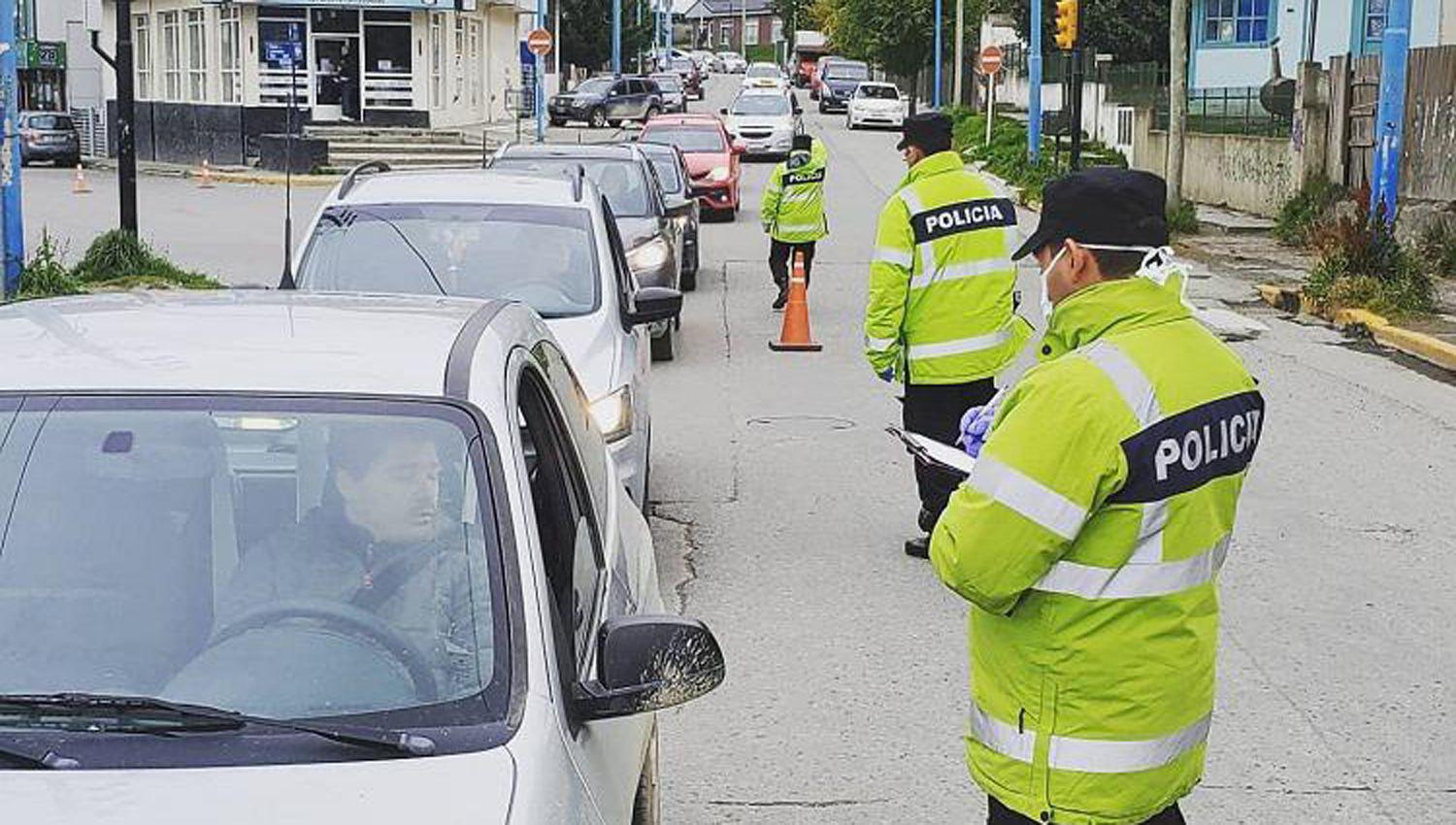 Ushuaia retornoacute a la fase 1 por un rebrote de contagios