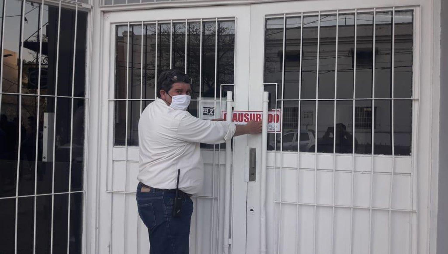 Un gimnasio funcionaba clandestinamente a metros de la Casa de Gobierno