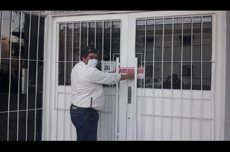 Un gimnasio funcionaba clandestinamente a metros de la Casa de Gobierno