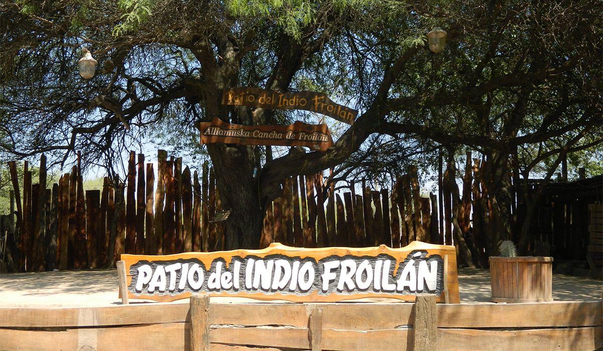 En tiempos de virtualidad el Patio del Indio Froilaacuten no baja los brazos y propone muacutesica y grandes charlas