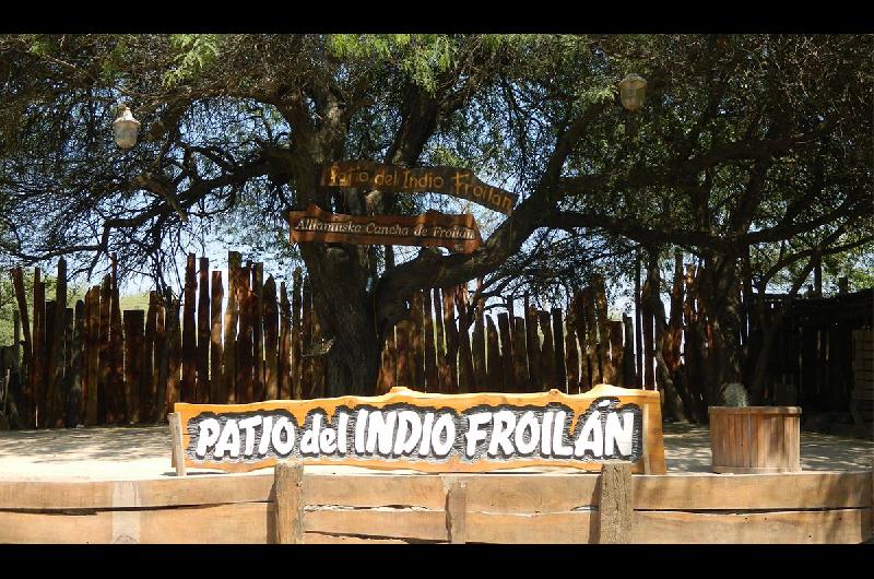 En tiempos de virtualidad el Patio del Indio Froilaacuten no baja los brazos y propone muacutesica y grandes charlas