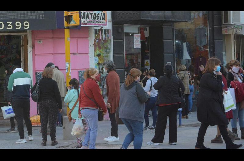 Nuevo horario de atencioacuten en comercios de la Capital y Banda